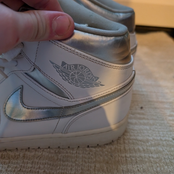 Men's Air Jordan 1 Mid White High-Top Sneakers - Picture 3 of 7